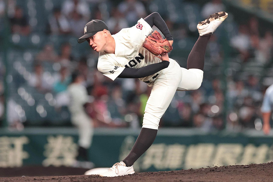 力投した長崎日大先発・古賀友樹【写真:スポーツ報知/アフロ】