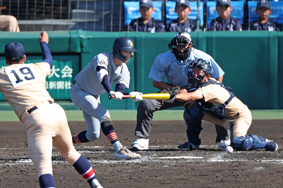 遊学館に6-5で競り勝ち2回戦へ進んだ青森山田【写真:産経新聞社】