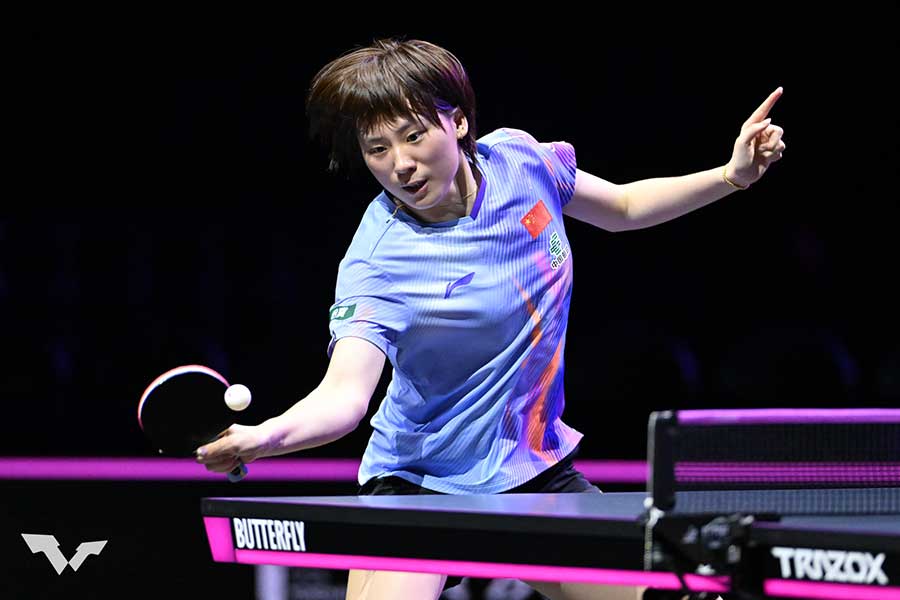 張本美和に敗れた中国のチェン・イー【写真:WTT提供】