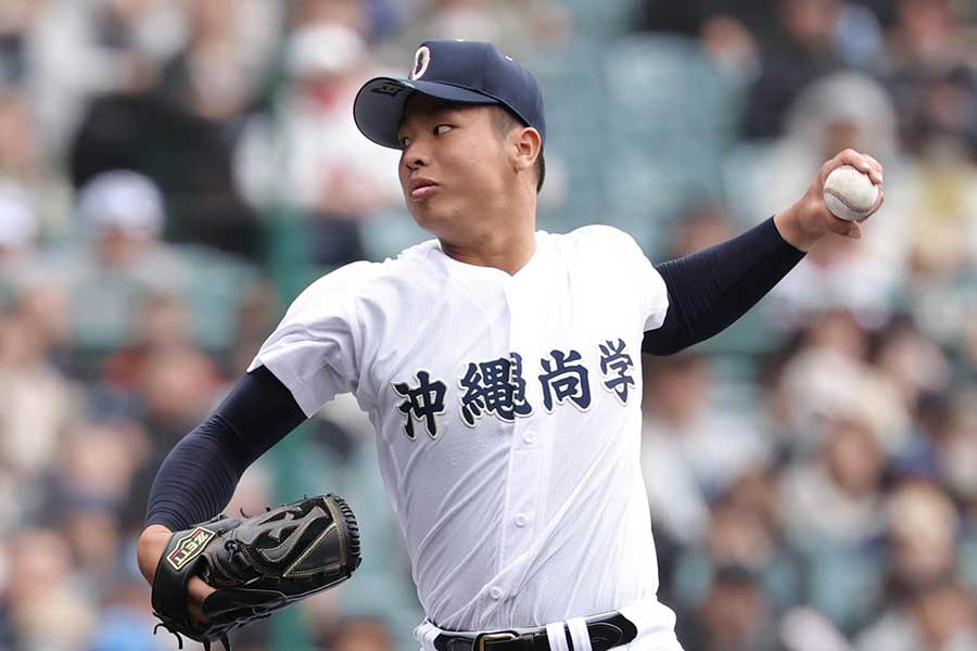 沖縄尚学の末吉良丞【写真:スポーツ報知/アフロ】