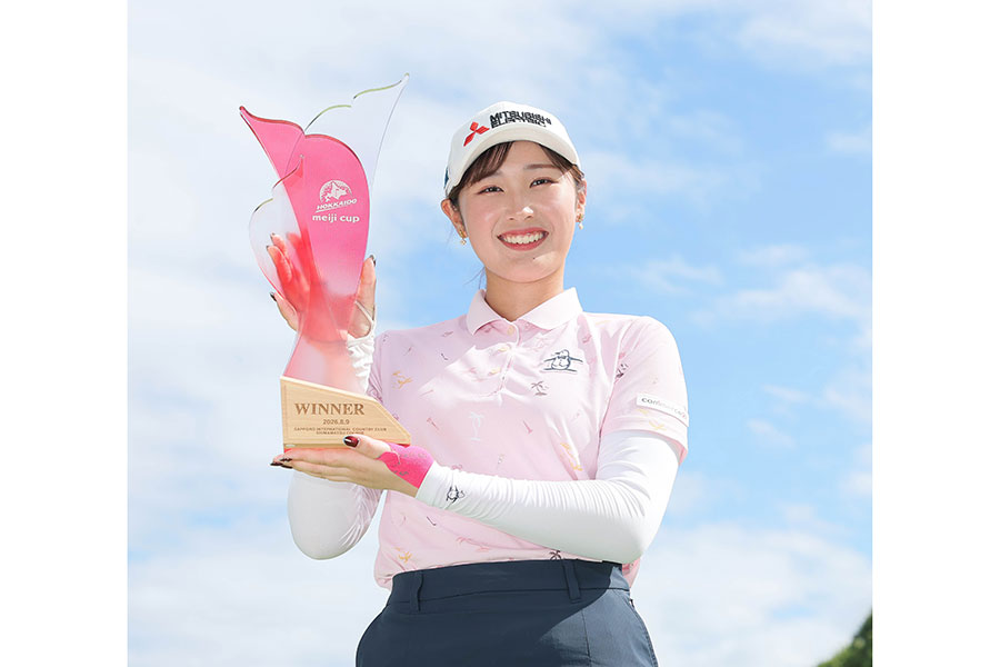 ツアー初優勝を果たした吉澤柚月【写真：スポーツ報知/アフロ】