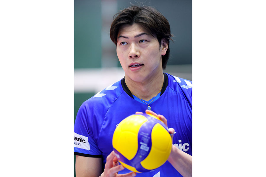 バレーボール男子の元日本代表・清水邦広さん(2025年3月撮影)【写真:西村尚己/アフロスポーツ】