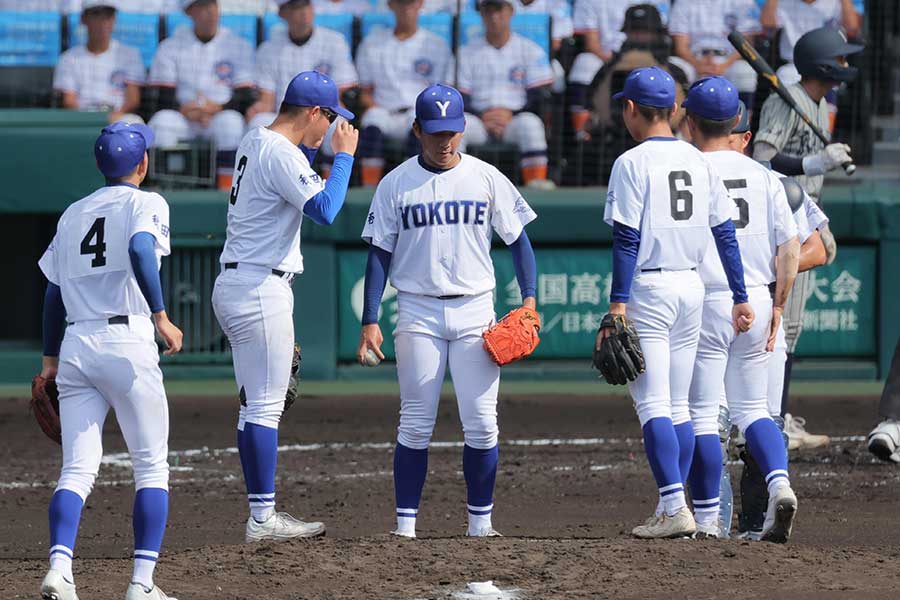57年ぶりに出場した横手【写真:産経新聞社】