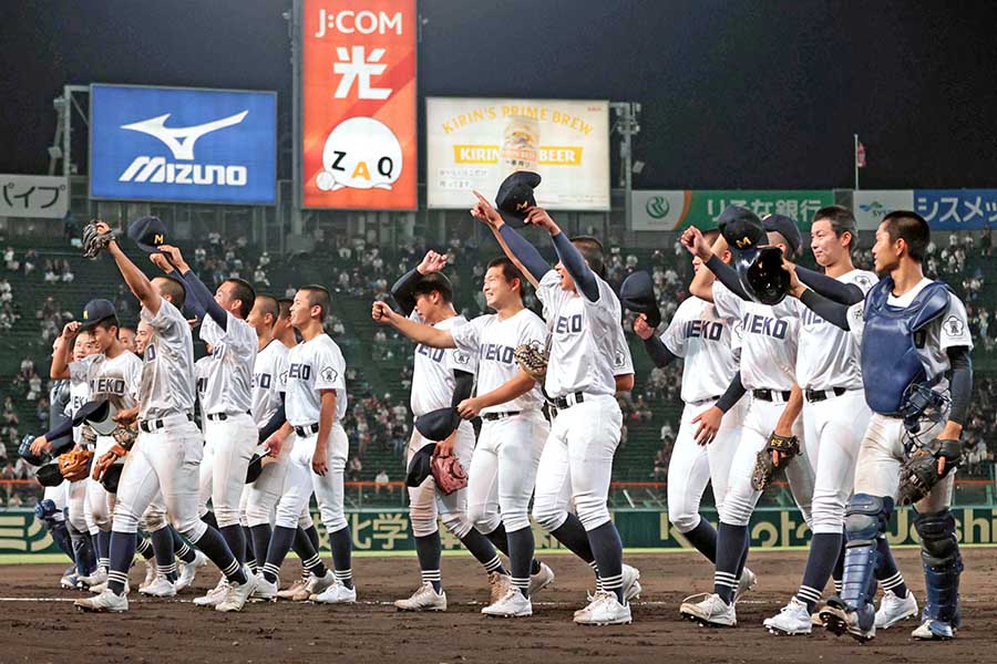 4年ぶりに夏の甲子園出場の三重高校【写真：スポーツ報知/アフロ】
