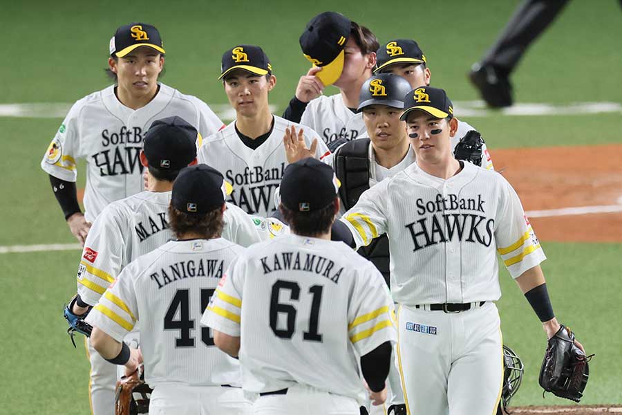 ソフトバンクの発表にファンから歓喜の声が上がった【写真:産経新聞社】