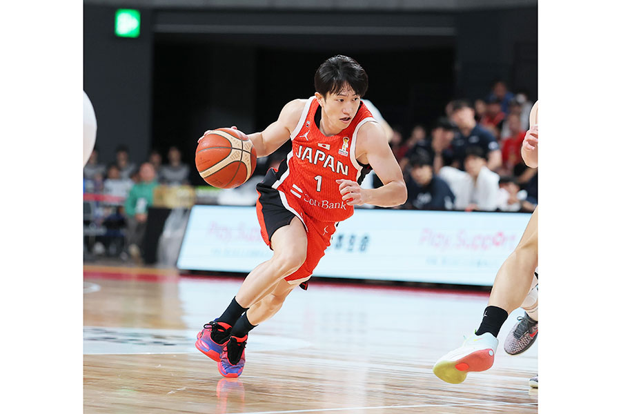 韓国と対戦したバスケットボール男子日本代表の齋藤拓実【写真:スポーツ報知/アフロ】