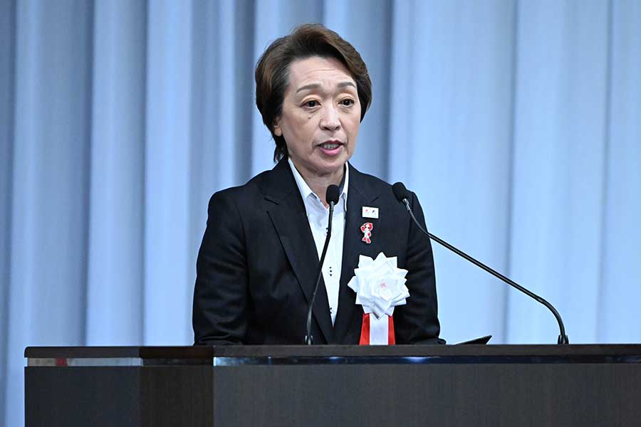 アジア大会の結団式に登壇したJOCの橋本聖子会長【写真:徳原隆元】