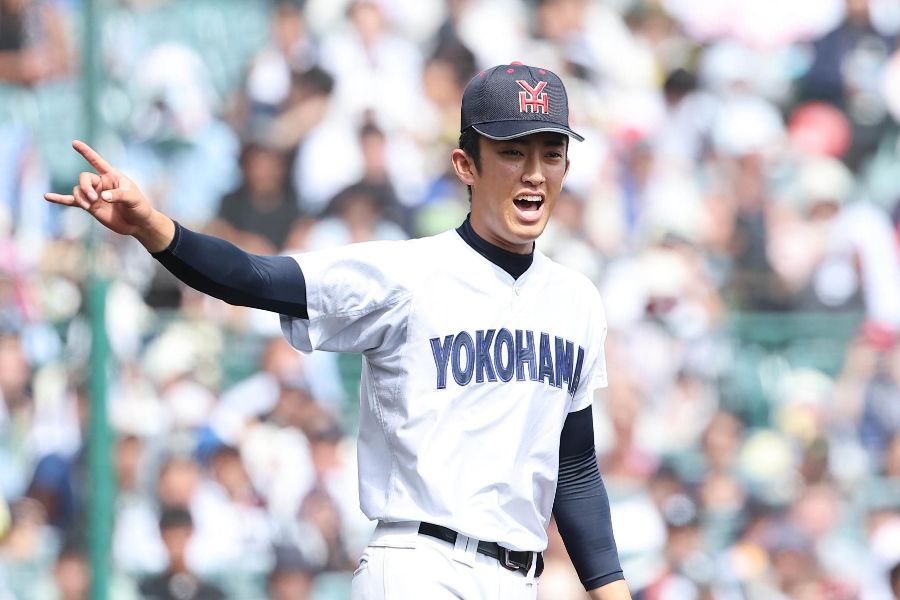 智弁和歌山戦に先発した横浜の織田翔希【写真:スポーツ報知/アフロ】