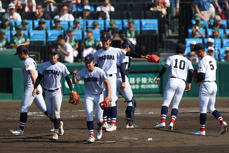 ベスト4入りした横浜【写真：産経新聞社】