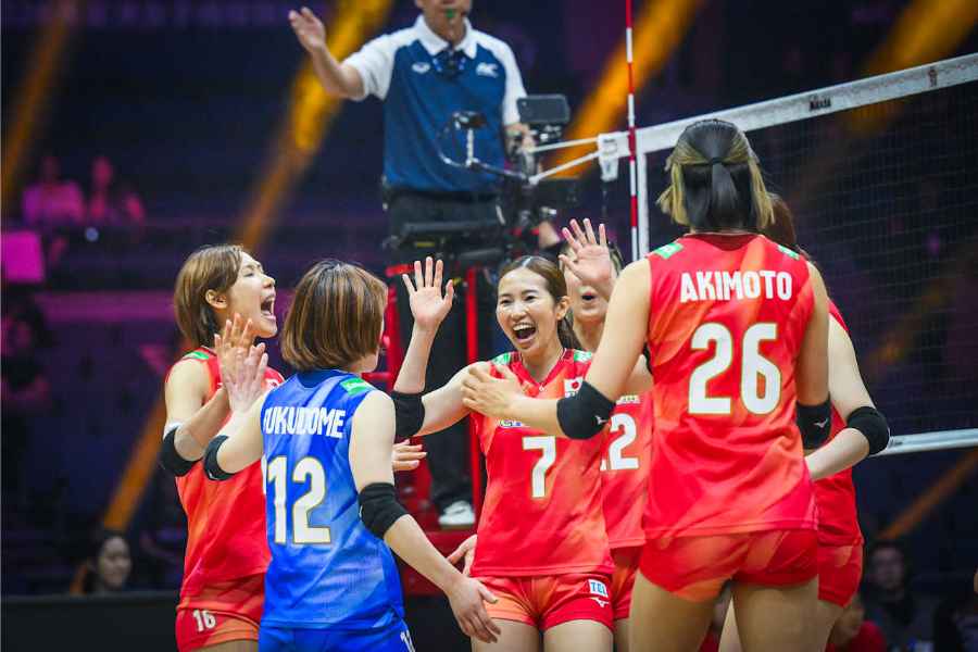台湾と対戦した日本代表【写真:Volleyball World提供】
