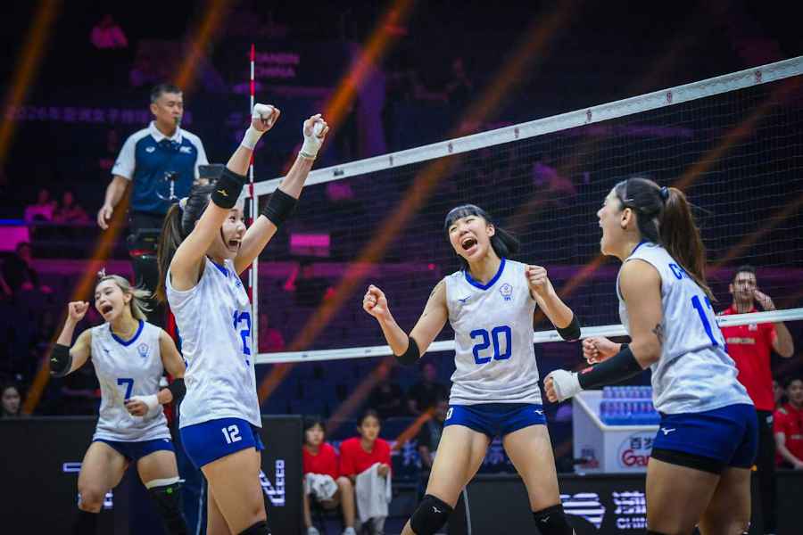 日本と対戦した台湾【写真:Volleyball World提供】