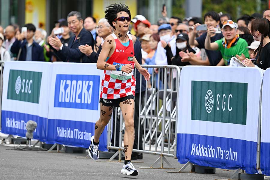 北海道マラソンに出場した吉田響【写真:松尾/アフロスポーツ】
