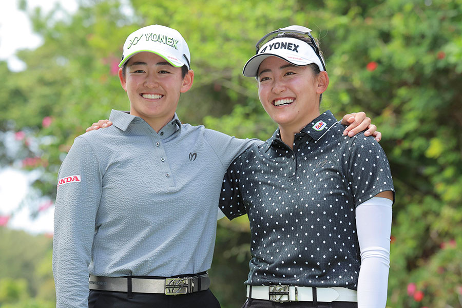 岩井明愛（左）と千怜姉妹【写真：スポーツ報知/アフロ】