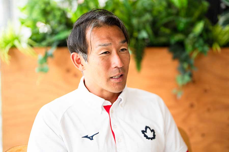 右代氏はプロジェクトについて「幅広い人に通じるコンテンツになる」と話す【写真:荒川祐史】