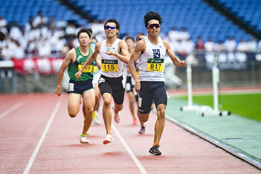 男子800メートルで準優勝した東大の吉澤登吾（中央）【写真：中戸川知世】
