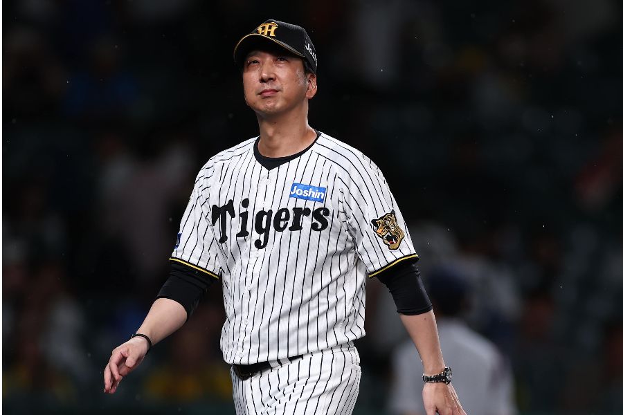 阪神の藤川球児監督【写真：産経新聞社】