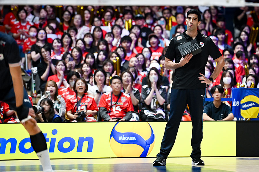 男子バレーボール韓国代表のラミレス監督【写真:中戸川知世】