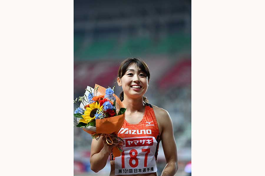 現役時代の市川華菜さん【写真：ミズノ提供】