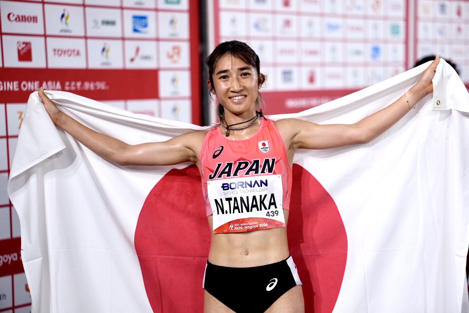 女子1万メートルで銀メダルを獲得した田中希実【写真：奥井隆史】
