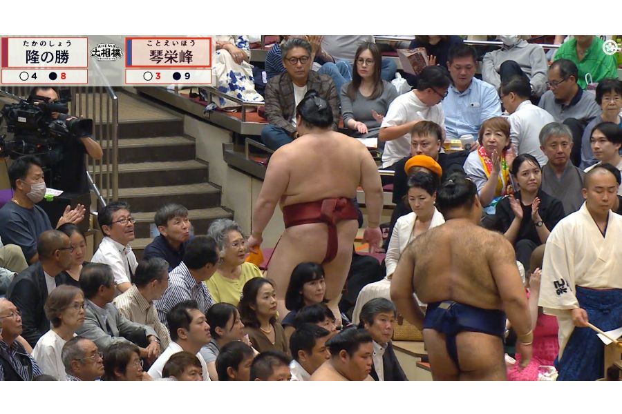 中継に映っていた著名人とは【写真：（C）AbemaTV,Inc.】
