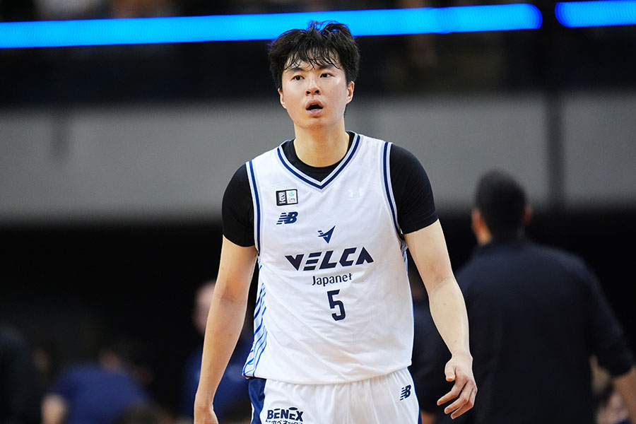長崎ヴェルカ時代のイ・ヒョンジュン【写真:アフロスポーツ】