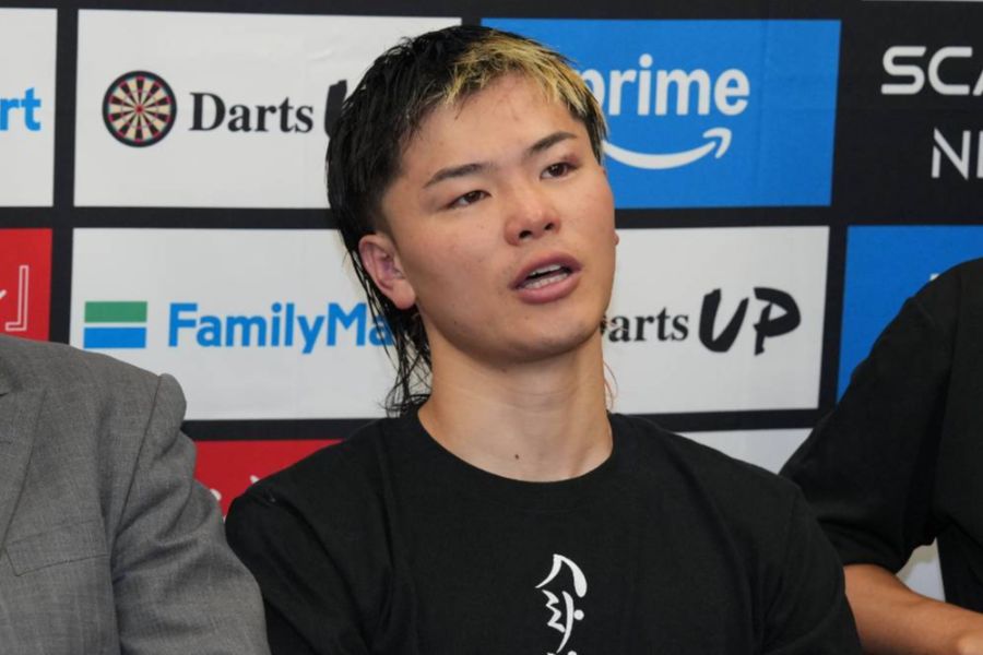 試合後の会見に出席した那須川天心【写真:井上学】