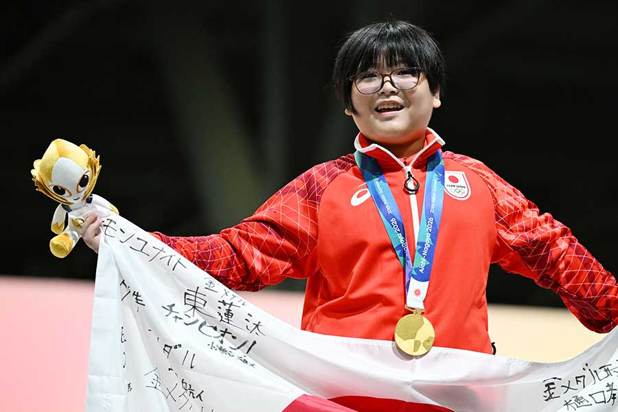 金メダルを獲得した栗原悠輝【写真:松尾/アフロスポーツ】