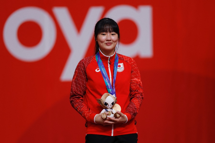 銅メダルを獲得した張本美和【写真:ロイター】