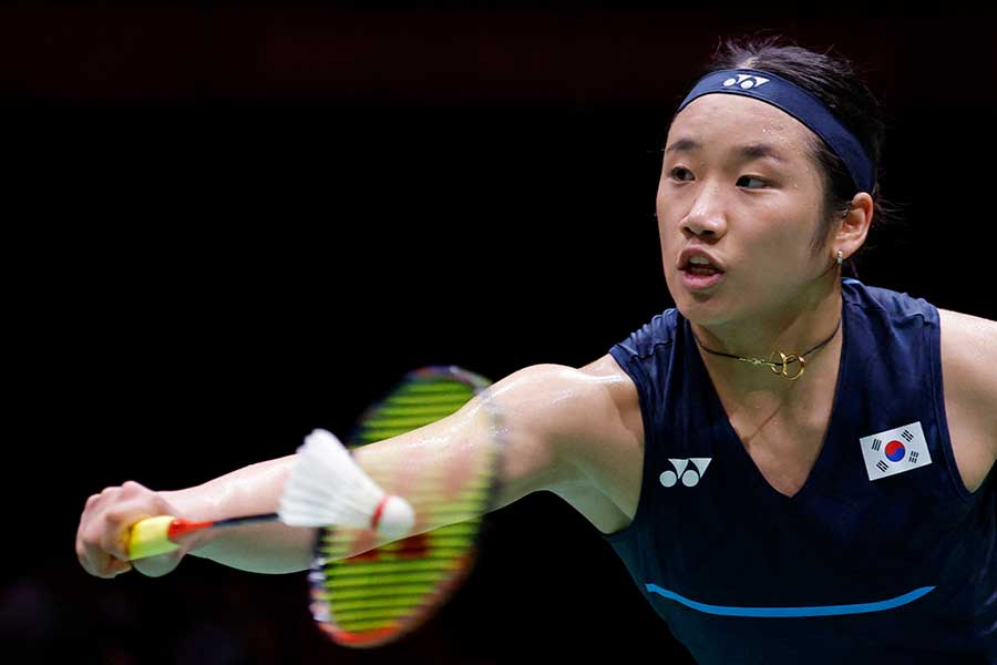 女子シングルス決勝でプレーするアン・セヨン【写真:ロイター】