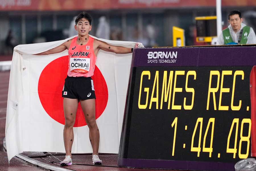日本勢64年ぶりの金メダルを獲得した落合晃【写真:奥井隆史】
