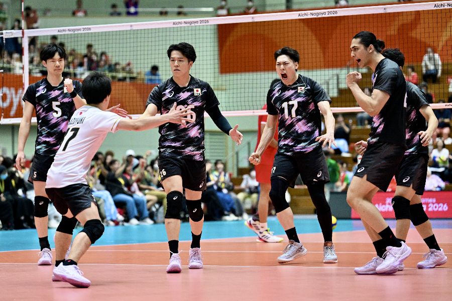 バレーボール男子日本代表【写真：松尾/アフロスポーツ】