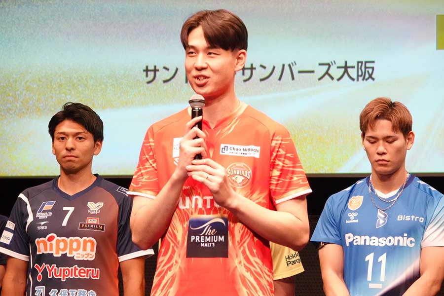 小野寺は髪を落ち着いた色に【写真:鉾久真大】