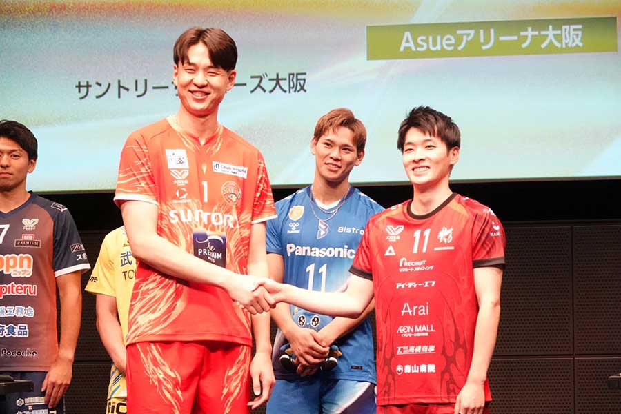 家族からは「暗すぎるんじゃない?」の意見も【写真:鉾久真大】