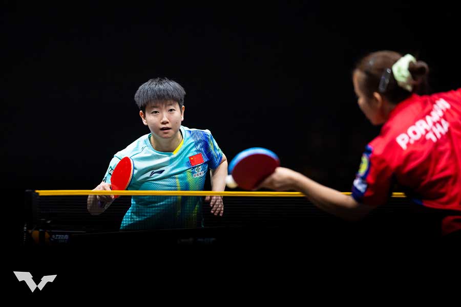 オラワンに敗れた孫穎莎（左）【写真：World Table Tennis提供】