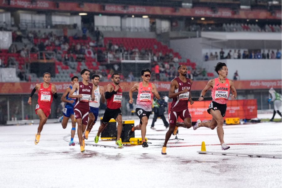 勝負にこだわりながらも先頭を走った落合【写真：奥井隆史】