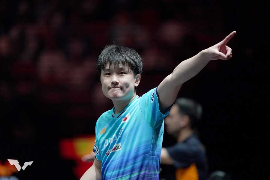 パク・ガンヒョンに勝利した張本智和【写真:World Table Tennis提供】