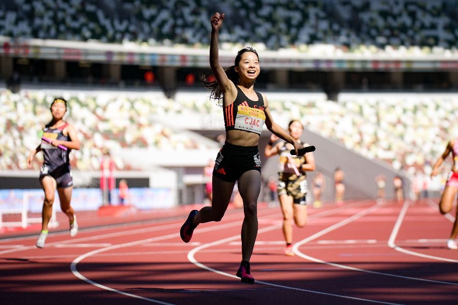 中学新記録でU-16女子4×100メートルを優勝したCJAC【写真:中戸川知世】