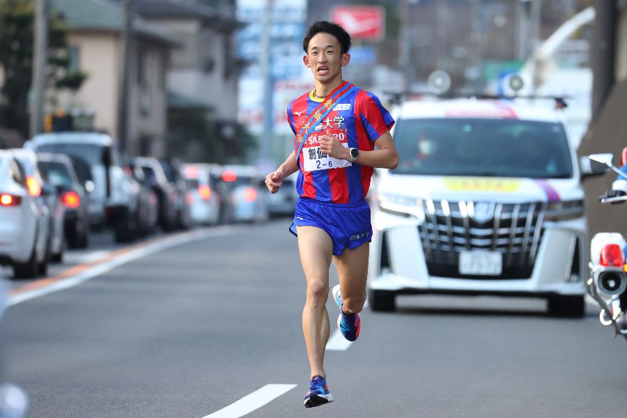 第98回箱根駅伝で6区を走った濱野将基氏【写真:アフロ】