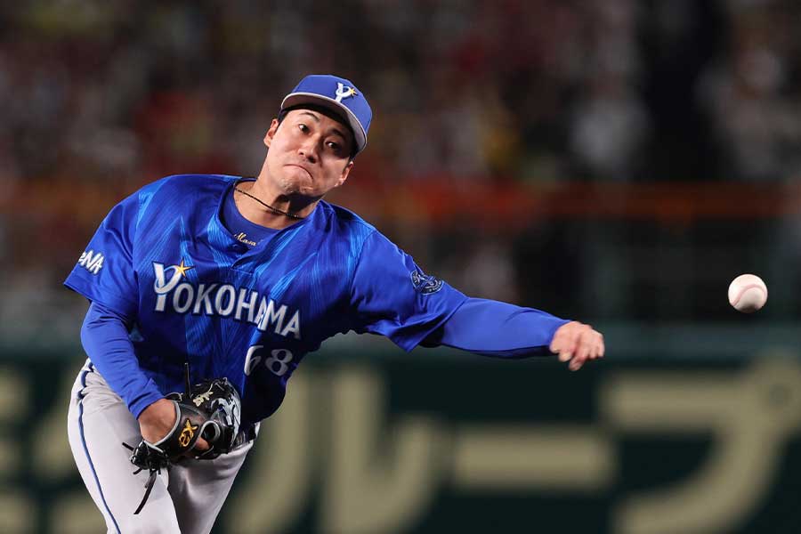 阪神戦に登板したDeNAの岩田将貴【写真:産経新聞社】