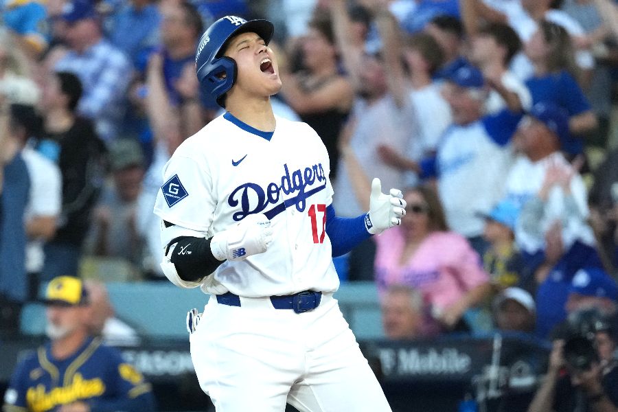 今ポストシーズン1号3ランを放ったドジャースの大谷翔平【写真：ロイター】
