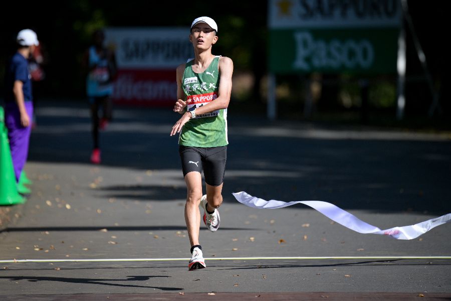 日本人2位でゴールした東農大のエース前田和摩【写真：中戸川知世】