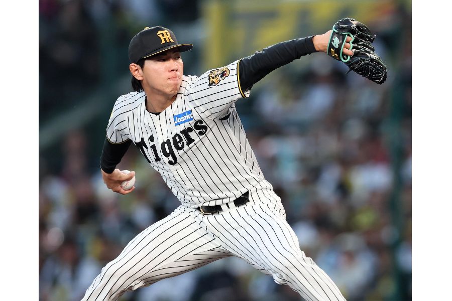 マウンドに上がった工藤泰成【写真:産経新聞社】