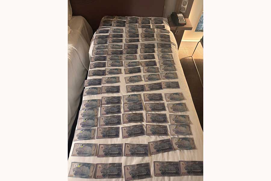 今回のレースで稼いだ賞金200万テンゲ【写真：本人提供】