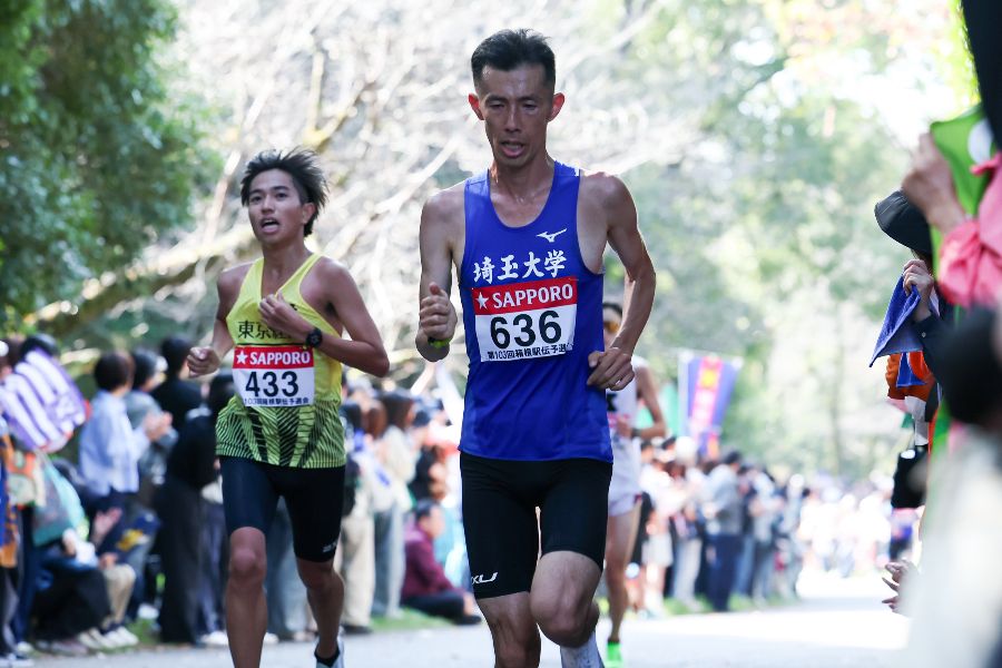牧野はチーム内トップの1時間8分42秒で力走した【写真:加治屋友輝】