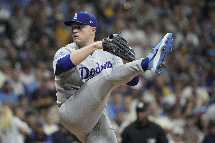 ドジャースのスクーバル【写真:ロイター】